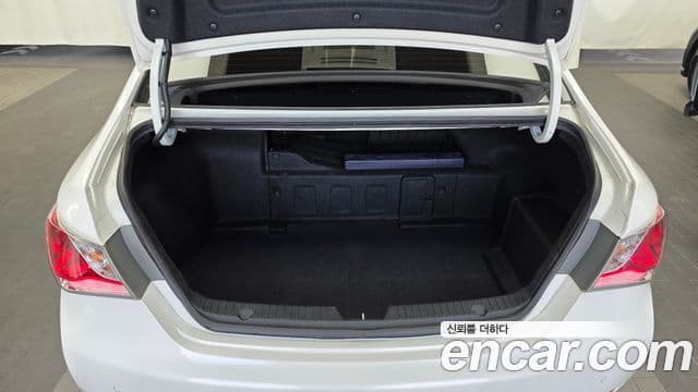 2013 Hyundai (Хёндэ) Sonata Hybrid — миниатюра 2
