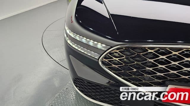 2023 Genesis G90 (RS4)