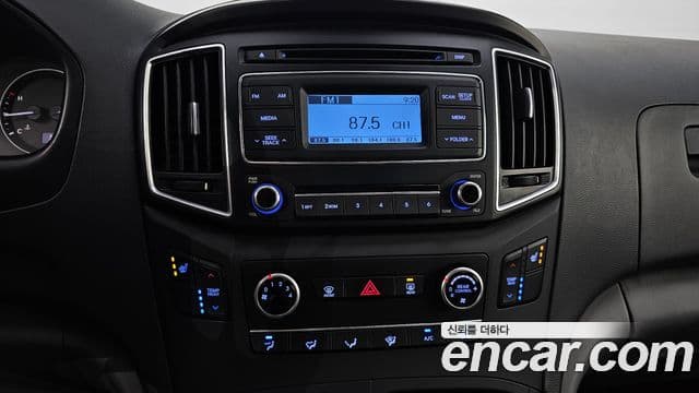 2016 Hyundai (Хёндэ) Grand Starex — миниатюра 2