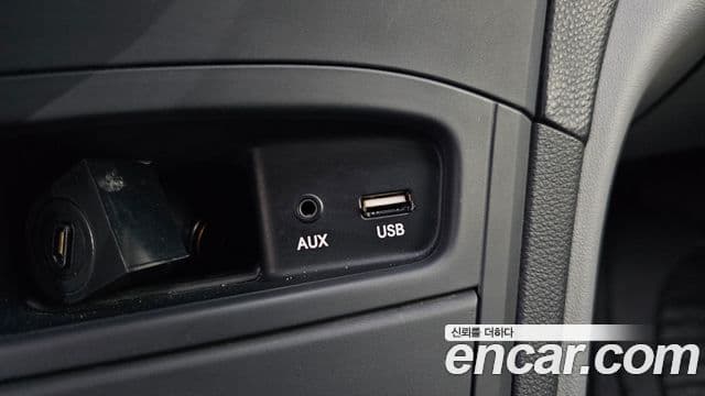 2016 Hyundai (Хёндэ) Grand Starex — миниатюра 3