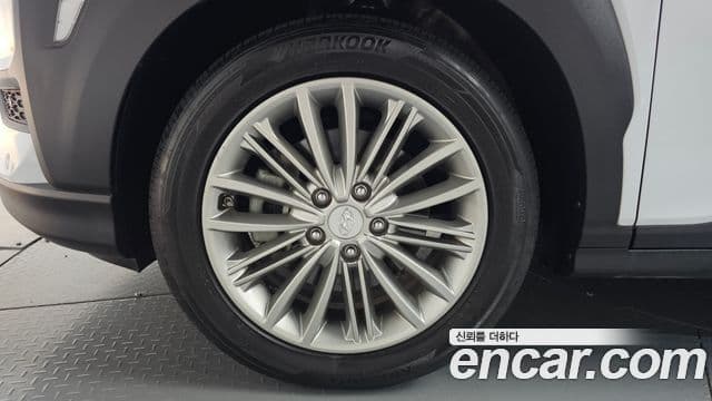 2018 Hyundai (Хёндэ) Kona — миниатюра 3