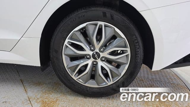 2022 Kia (Киа) K5 Hybrid 3rd Gen — миниатюра 3