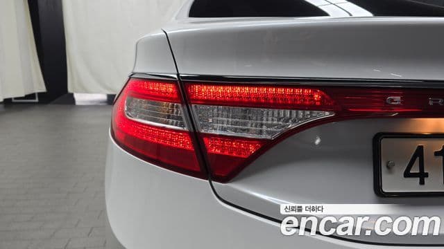 2015 Hyundai (Хёндэ) Grandeur HG — миниатюра 7