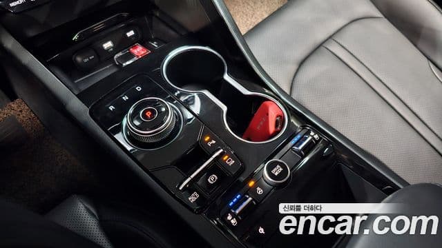 2021 Kia (Киа) K5 Hybrid 3rd Gen — миниатюра 8