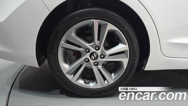 2017 Hyundai (Хёндэ) Avante AD — миниатюра 9