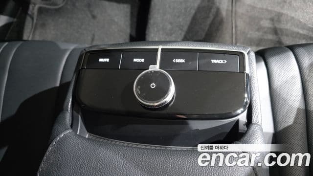 2025 Kia (Киа) The New K8 Hybrid — миниатюра 4