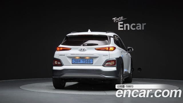 2020 Hyundai (Хёндэ) Kona Electric — миниатюра 5