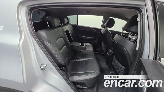 2021 Kia (Киа) Sportage The Bold — миниатюра 10