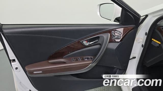 2015 Hyundai (Хёндэ) Grandeur HG — миниатюра 3