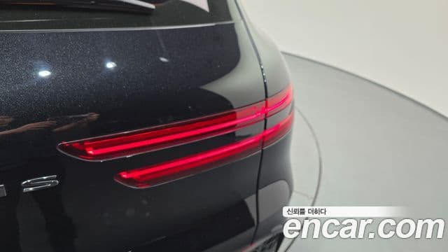 2022 Genesis GV70 — миниатюра 4