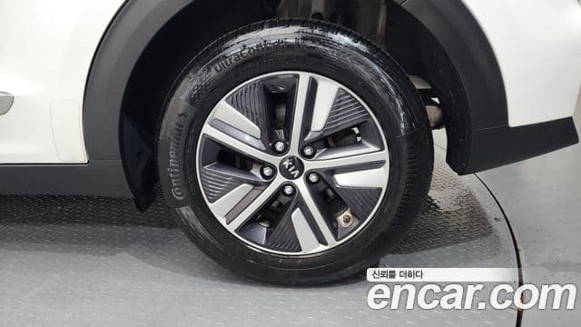 2020 Kia (Киа) The New Niro — миниатюра 2