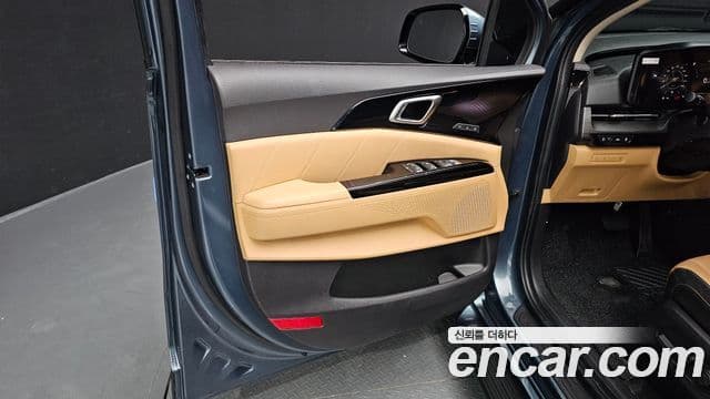 2021 Kia (Киа) Carnival 4th Gen — миниатюра 4
