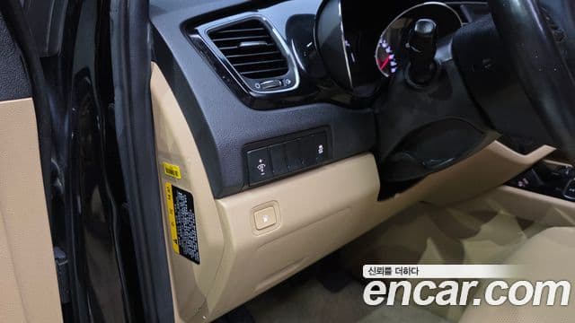2017 Kia (Киа) All New Carnival — миниатюра 5