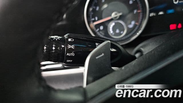 2020 Hyundai (Хёндэ) The New Grandeur IG — миниатюра 10