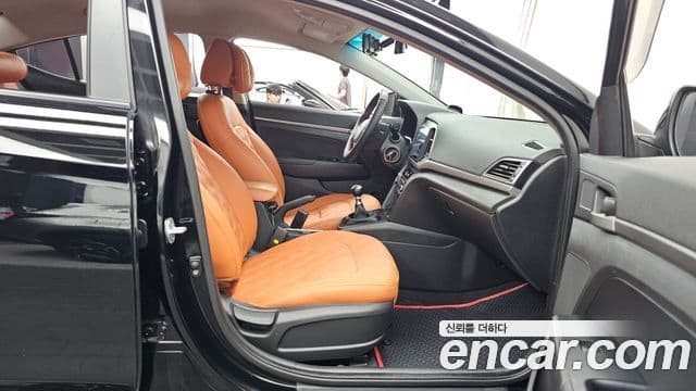 2016 Hyundai (Хёндэ) Avante AD — миниатюра 10