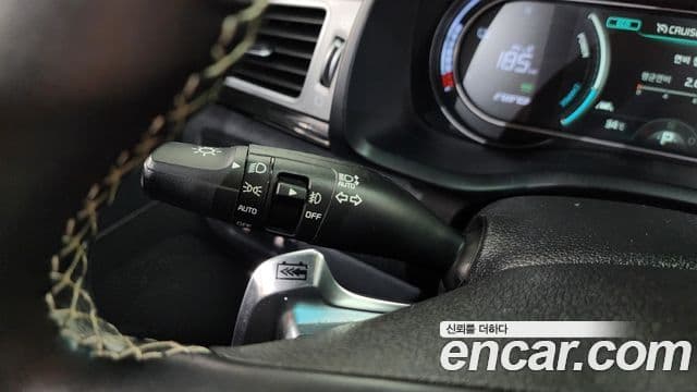 2021 Kia (Киа) Niro EV — миниатюра 6