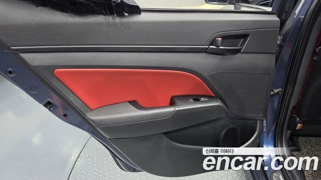 2017 Hyundai (Хёндэ) Avante AD
