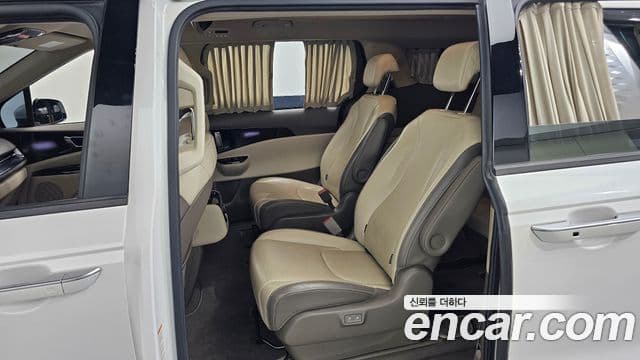 2021 Kia (Киа) Carnival 4th Gen — миниатюра 4