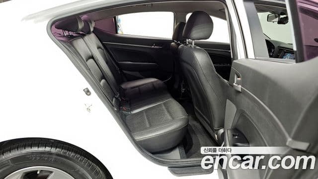 2016 Hyundai (Хёндэ) Avante AD — миниатюра 4