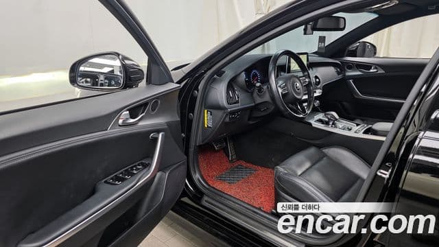 2019 Kia (Киа) 스팅어 — миниатюра 6