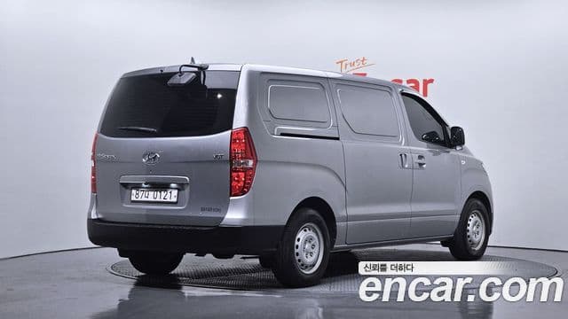 2020 Hyundai (Хёндэ) The New Grand Starex — миниатюра 3