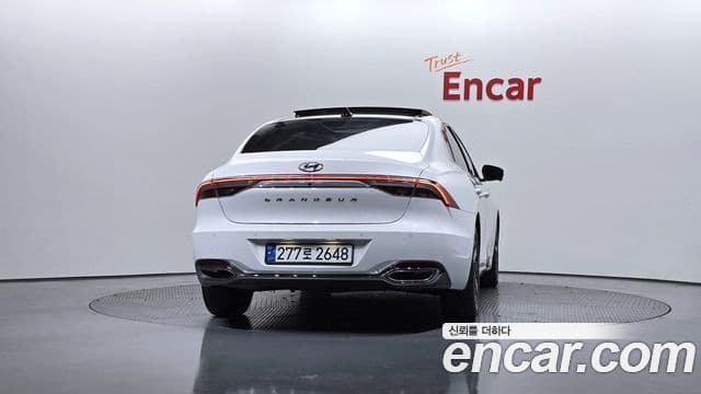 2022 Hyundai (Хёндэ) The New Grandeur IG Hybrid — миниатюра 10