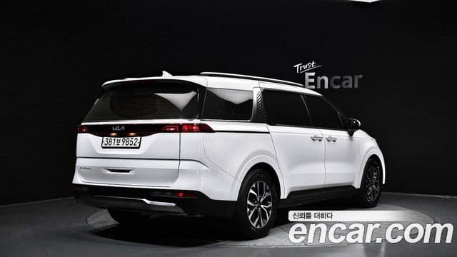 2022 Kia (Киа) Carnival 4th Gen — миниатюра 3