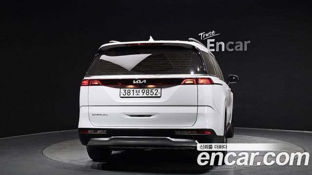 2022 Kia (Киа) Carnival 4th Gen — миниатюра 4