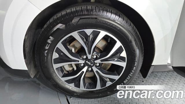 2023 Kia (Киа) Carnival 4th Gen — миниатюра 3