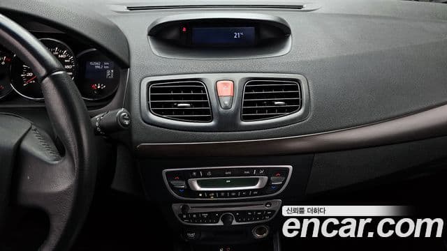 2009 Renault Korea New SM3 — миниатюра 9