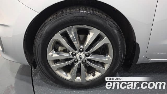 2016 Kia (Киа) All New Carnival — миниатюра 7