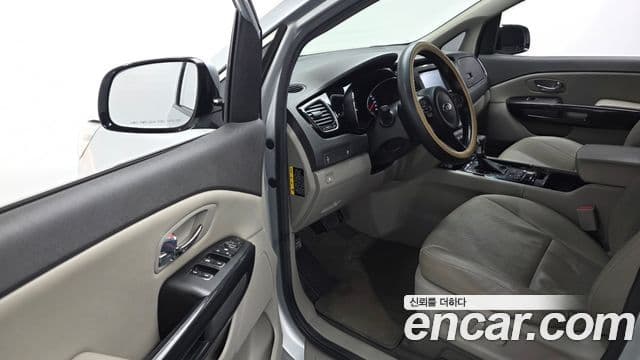 2016 Kia (Киа) All New Carnival — миниатюра 4