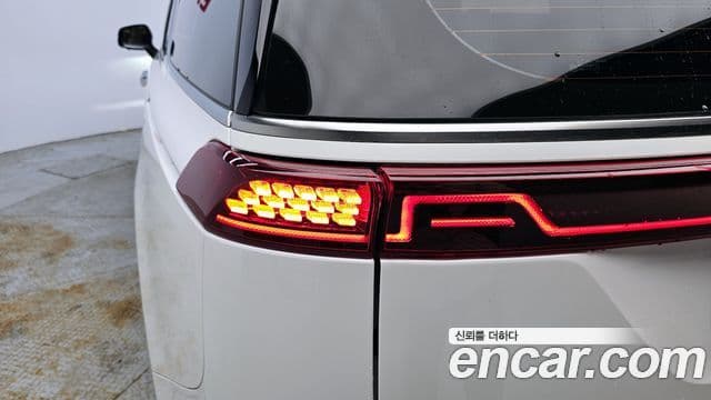 2022 Kia (Киа) Carnival 4th Gen — миниатюра 2
