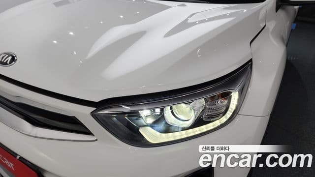 2019 Kia (Киа) 스토닉 — миниатюра 5