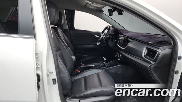 2019 Kia (Киа) 스토닉 — миниатюра 10
