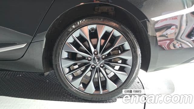 2023 Kia (Киа) K8 — миниатюра 2
