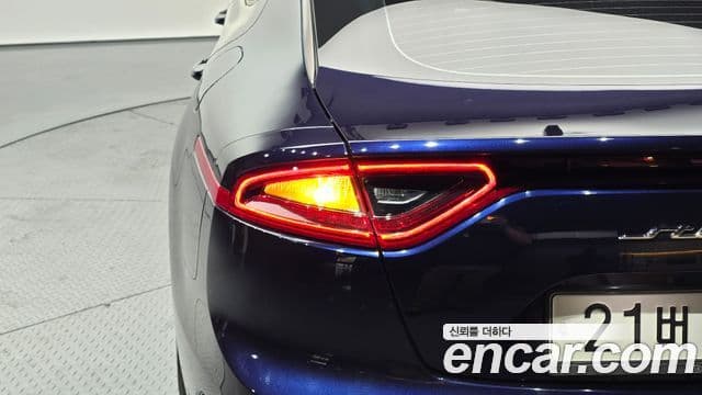 2018 Kia (Киа) 스팅어 — миниатюра 4
