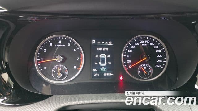 2022 Kia (Киа) K5 3rd Gen — миниатюра 8