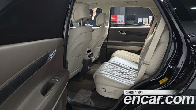 2023 Genesis GV80