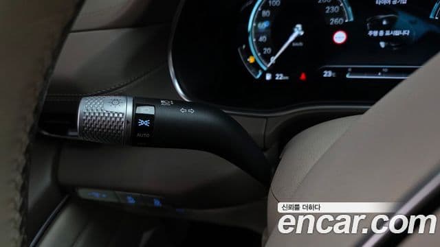 2023 Genesis GV80 — миниатюра 10