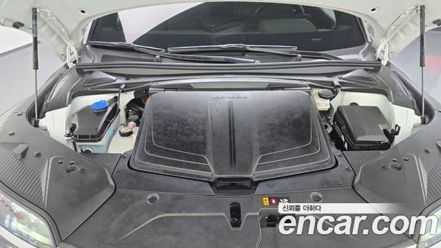 2021 Genesis GV60 — миниатюра 10