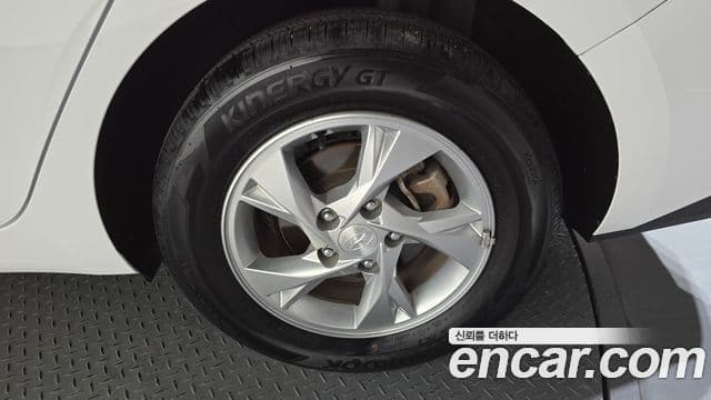 2023 Hyundai (Хёндэ) Avante (CN7) — миниатюра 3