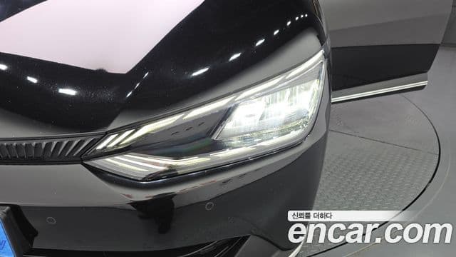 2022 Kia (Киа) EV6 — миниатюра 5