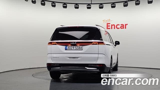 2023 Kia (Киа) Carnival 4th Gen — миниатюра 4