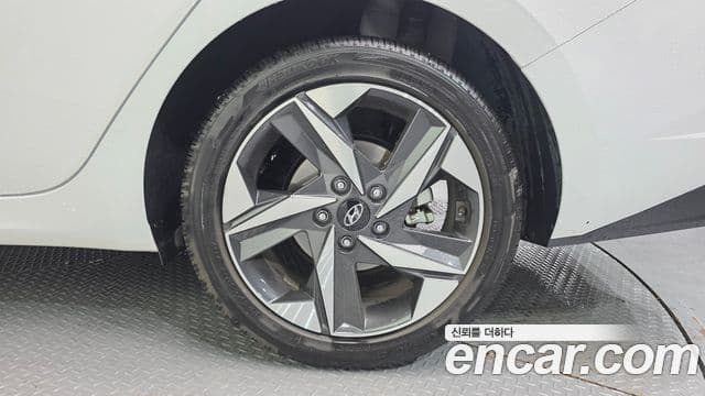 2023 Hyundai (Хёндэ) Avante (CN7) — миниатюра 8