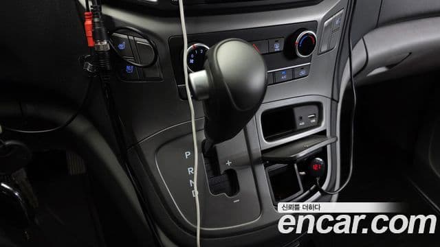 2021 Hyundai (Хёндэ) The New Grand Starex — миниатюра 8