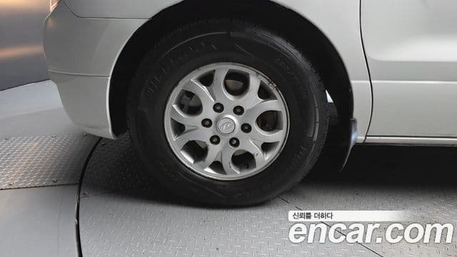 2008 Hyundai (Хёндэ) Grand Starex — миниатюра 3