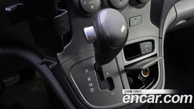 2008 Hyundai (Хёндэ) Grand Starex