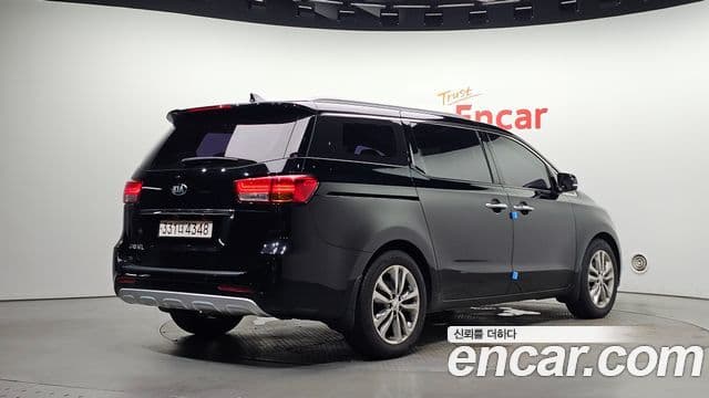 2017 Kia (Киа) All New Carnival — миниатюра 4