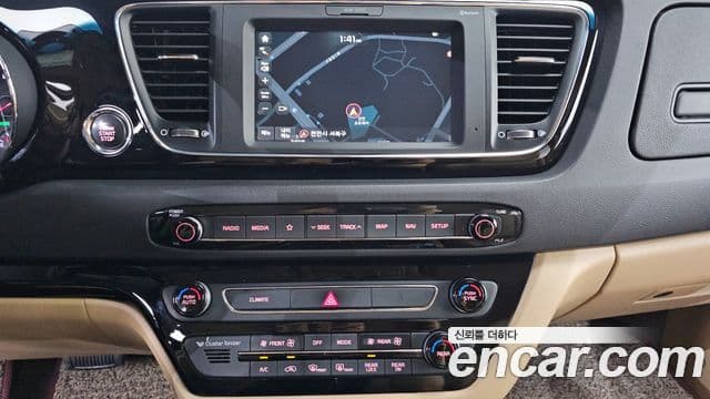 2017 Kia (Киа) All New Carnival — миниатюра 10